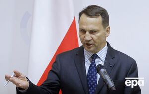 По словам Сикорского, вопрос эксгумации "не должен быть предметом политического торга"