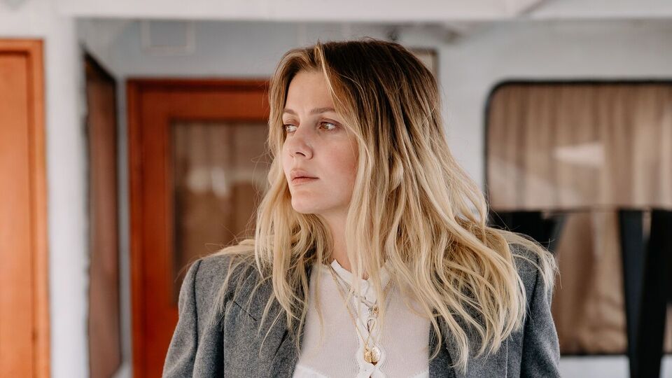 В ноябре 2023 года Kola рассказала, что тайно вышла замуж в Праге