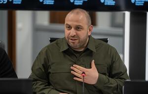 Кабмин назначил двух заместителей Умерова по его представлению