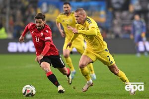 Мудрик забил мяч в ворота сборной Грузии