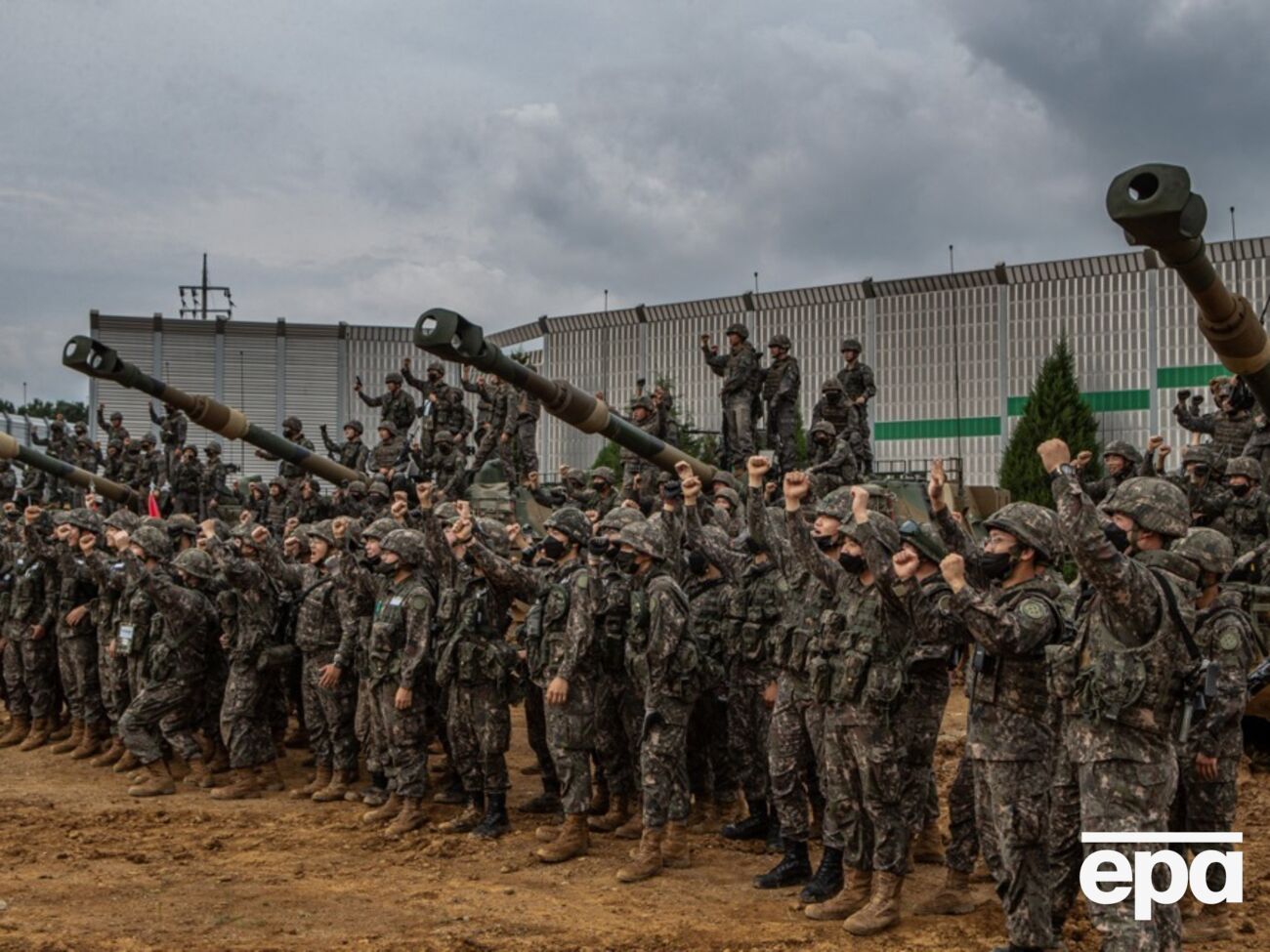 Военные из КНДР уже проходят подготовку в РФ, пишет издание
