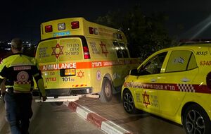 Після атаки БПЛА госпіталізували 61 пораненого, повідомила ізраїльська служба екстреної медичної допомоги