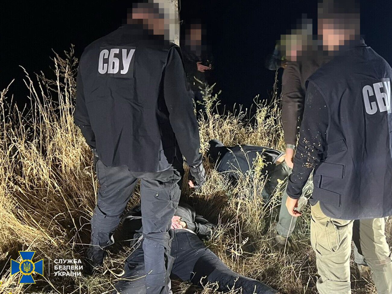 Правоохранители задержали мужчин с поличным во время видеосъемки военного объекта