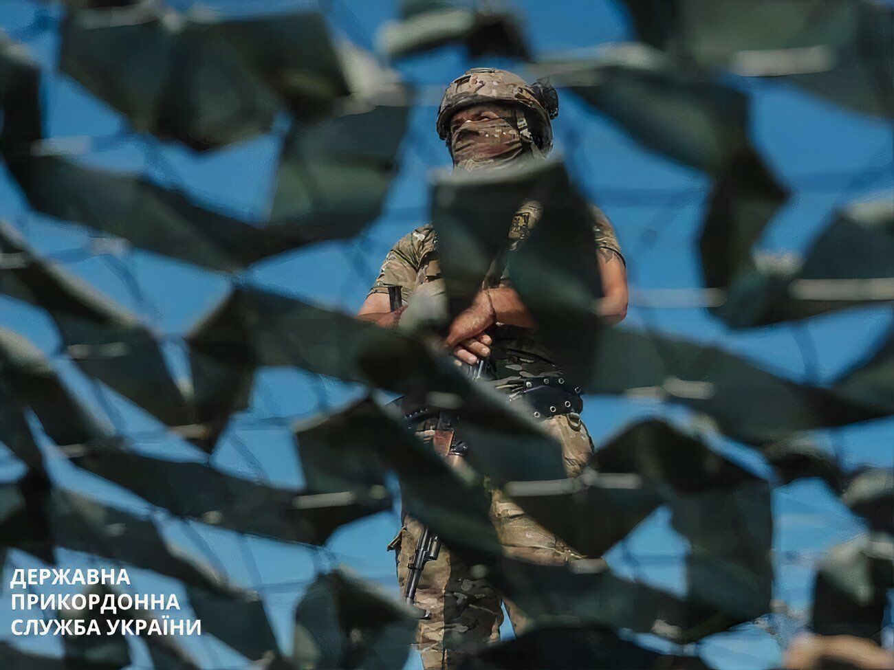 Військових, які не повернулися з відпочинку з-за кордону, облікували як таких, що самовільно залишили військову частину