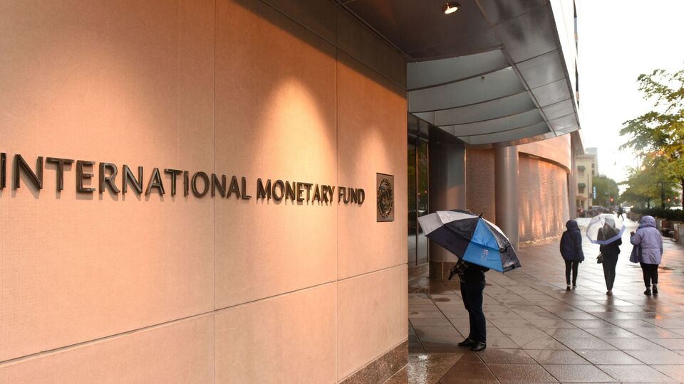 Завдяки рішенню МВФ Україна за п'ять років може заощадити $700 млн