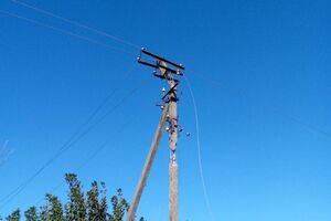 Попри постійну небезпеку, енергетики розпочинають ремонти одразу, щойно це стає можливим, наголосили у ДТЕК