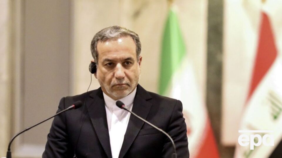 По словам Арагчи, Иран находится в состоянии повышенной готовности и может оказаться на грани масштабных конфликтов