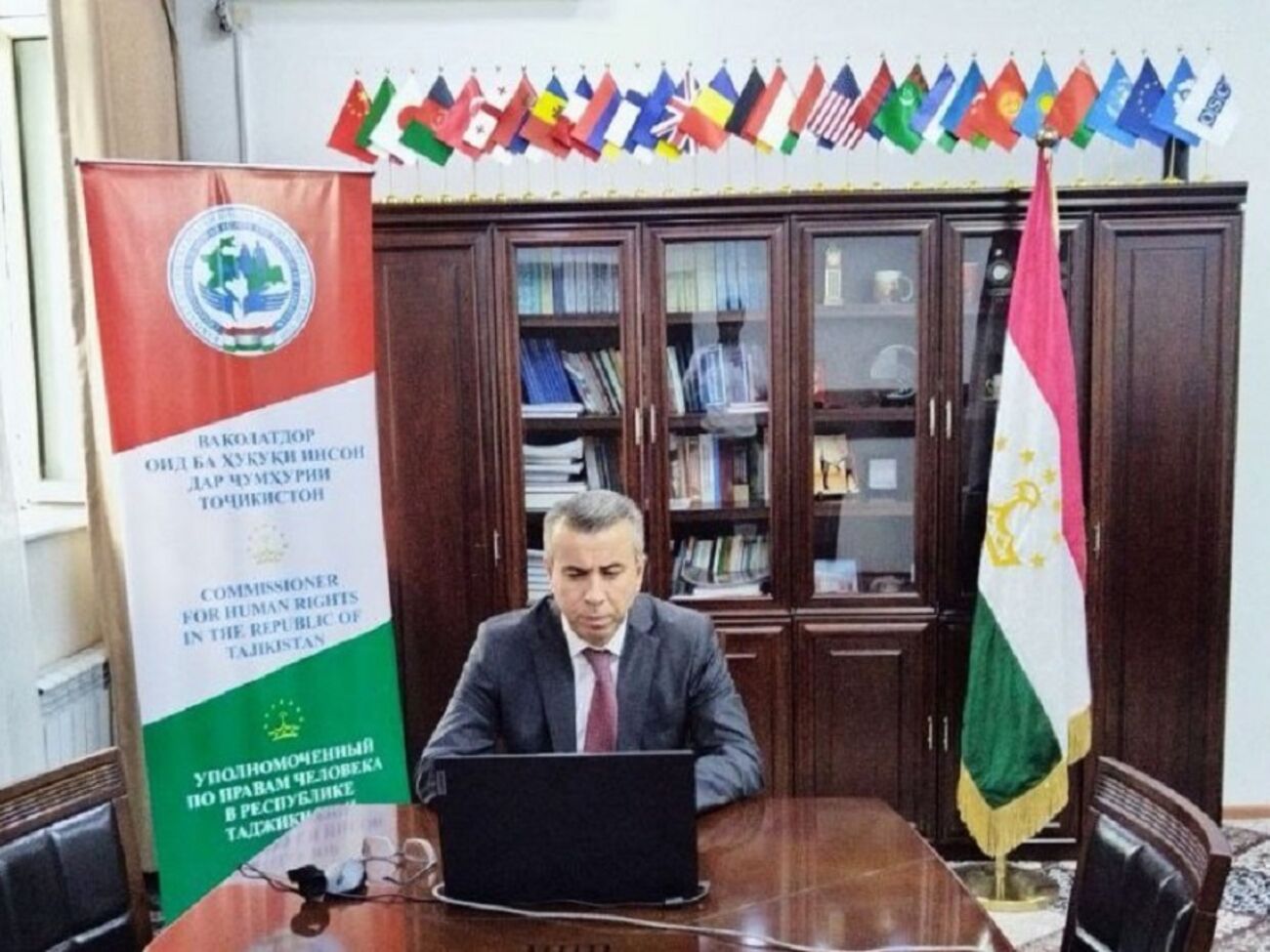 Бобозода обратился к Москальковой