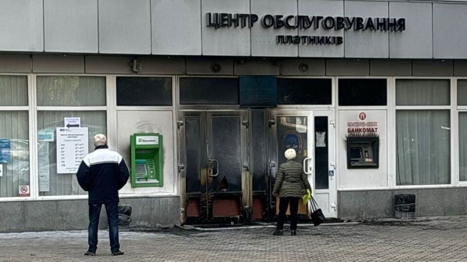 Поджог произошел ночью примерно в 1.30