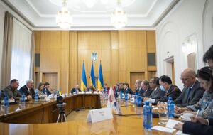 Создать условия для начала результативных переговоров должна реализация плана победы Украины, отметил Ермак на встрече с представителями G20