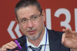 Россияне сейчас делают все, чтобы украинское общество обвалилось. Это наша самая большая уязвимость