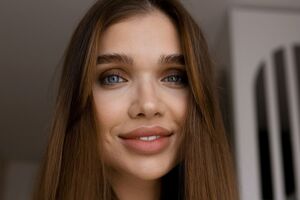 Саша Бо выбрала цветное тату