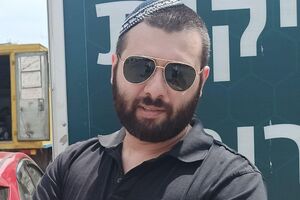 Кто придумал рекламу с 3-й штурмовой – гении. Война – грязь и кошмар, но посмотри, что стоит за этим