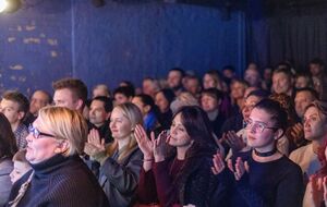 По мнению продюсеров проекта, театральная сцена – идеальное место для злободневных ярких высказываний