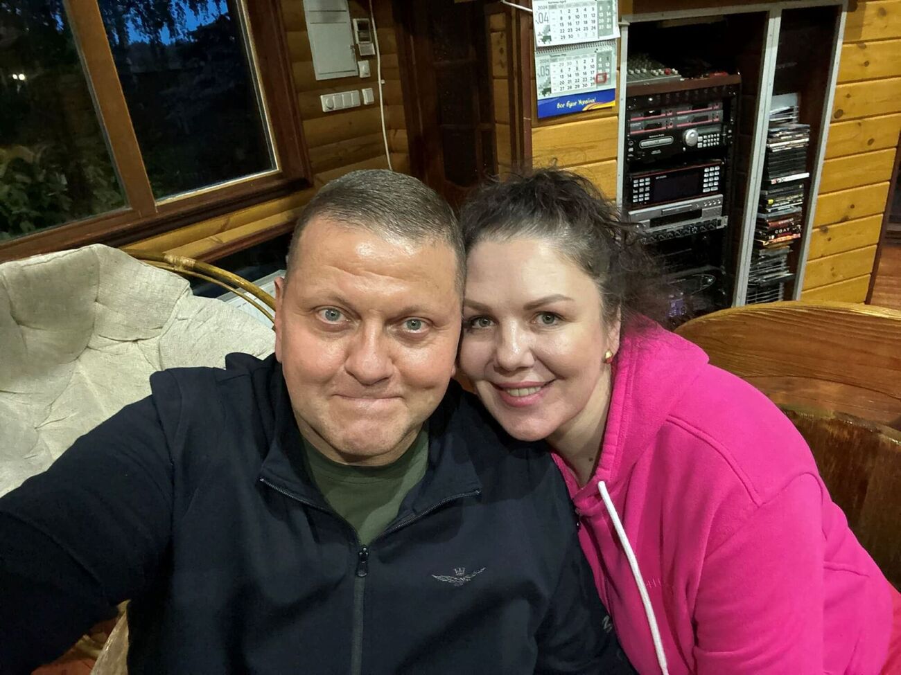 У Валерія й Олени Залужних є дві дорослі доньки