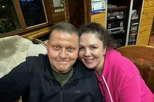 У Валерія й Олени Залужних є дві дорослі доньки