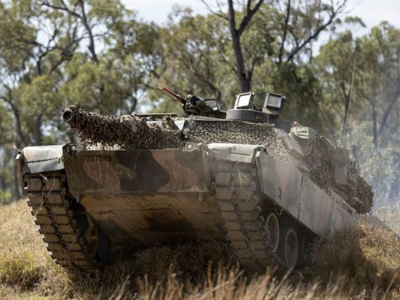 Для передачи танков Abrams Украине Австралия получила разрешение от США, отметили СМИ