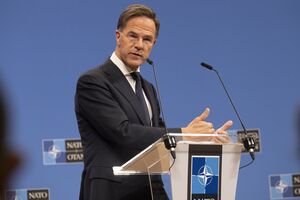 У плана победы от Зеленского "много политических и военных вопросов", которые нужно обсудить с Украиной, отметил Рютте