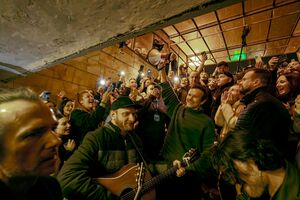 Вакарчук: То, как мы завершили пятый концерт во Дворце спорта, войдет в историю "ОЕ" навсегда