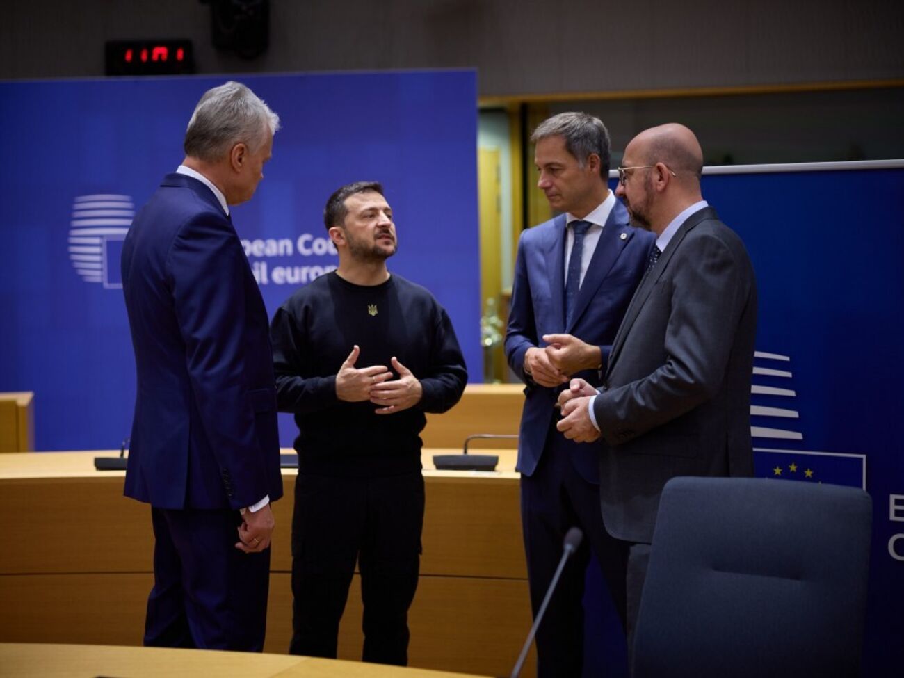 Зеленский представил план победы Европейскому совету