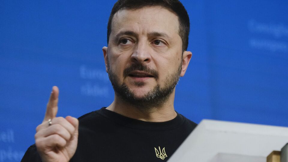 Зеленский (на фото) отметил, что на встрече в Брюсселе "много всего сказал" Фицо