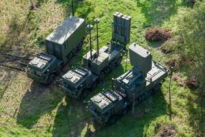 Німеччина передала Україні додаткові системи ППО IRIS-T SLM та IRIS-T SLS, повідомили в уряді ФРН