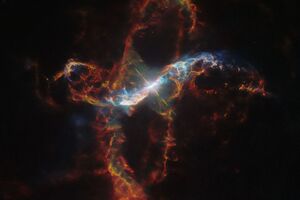 Телескоп зафиксировал выброс светящегося газа из звезды