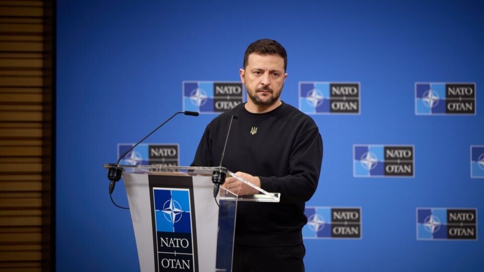 Досить складне питання про запрошення в НАТО залежить від США, зазначив Зеленський