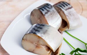Скумбрия должна мариноваться 24 часа в холодильнике
