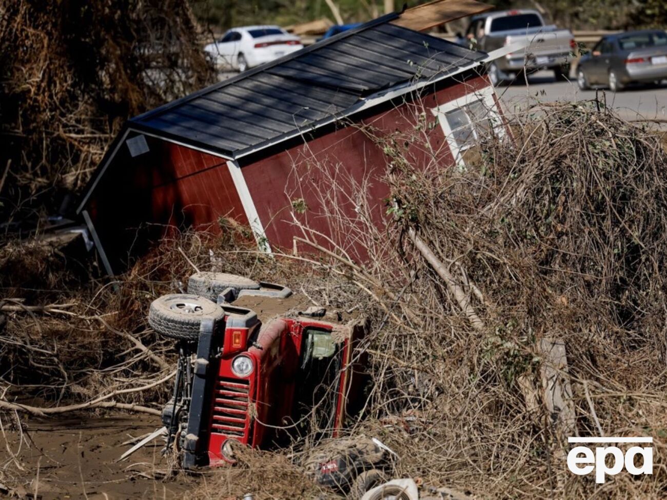 Еще двух членов семьи до сих пор ищут