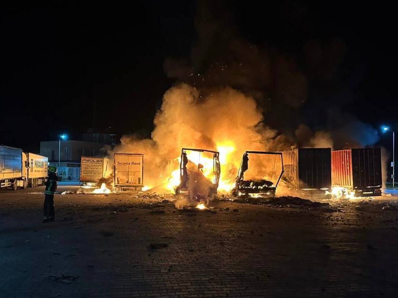 На месте обстрела был пожар