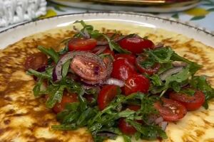 Ленивый хачапури с салатом такой же вкусный, как в грузинском ресторане
