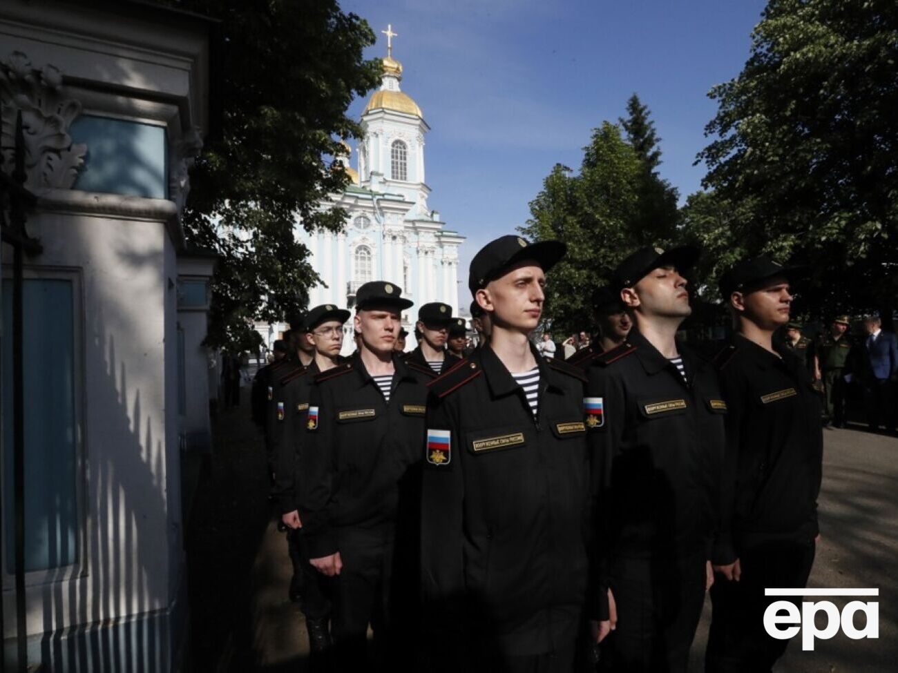Подсудимым временно остановят рассмотрение производств и отменят меру пресечения, если они подпишут контракт с минобороны РФ
