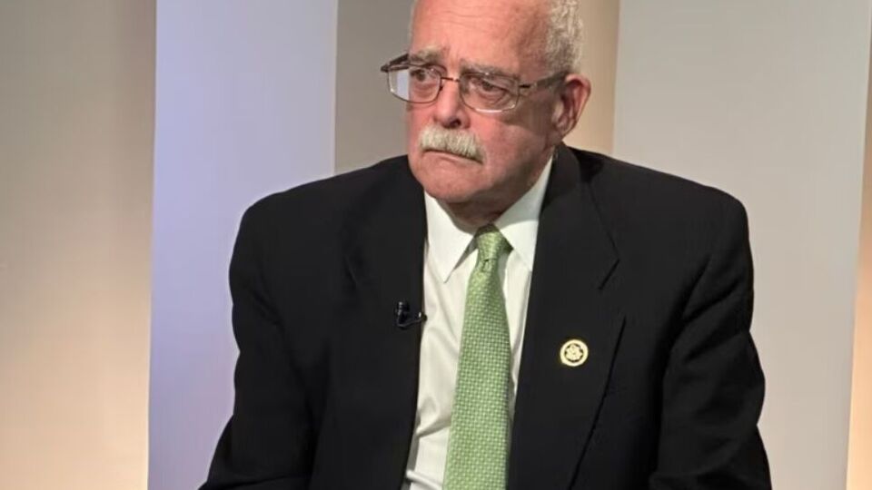 Конноллі вважає помилковим ностальгувати за радянською ядерною зброєю