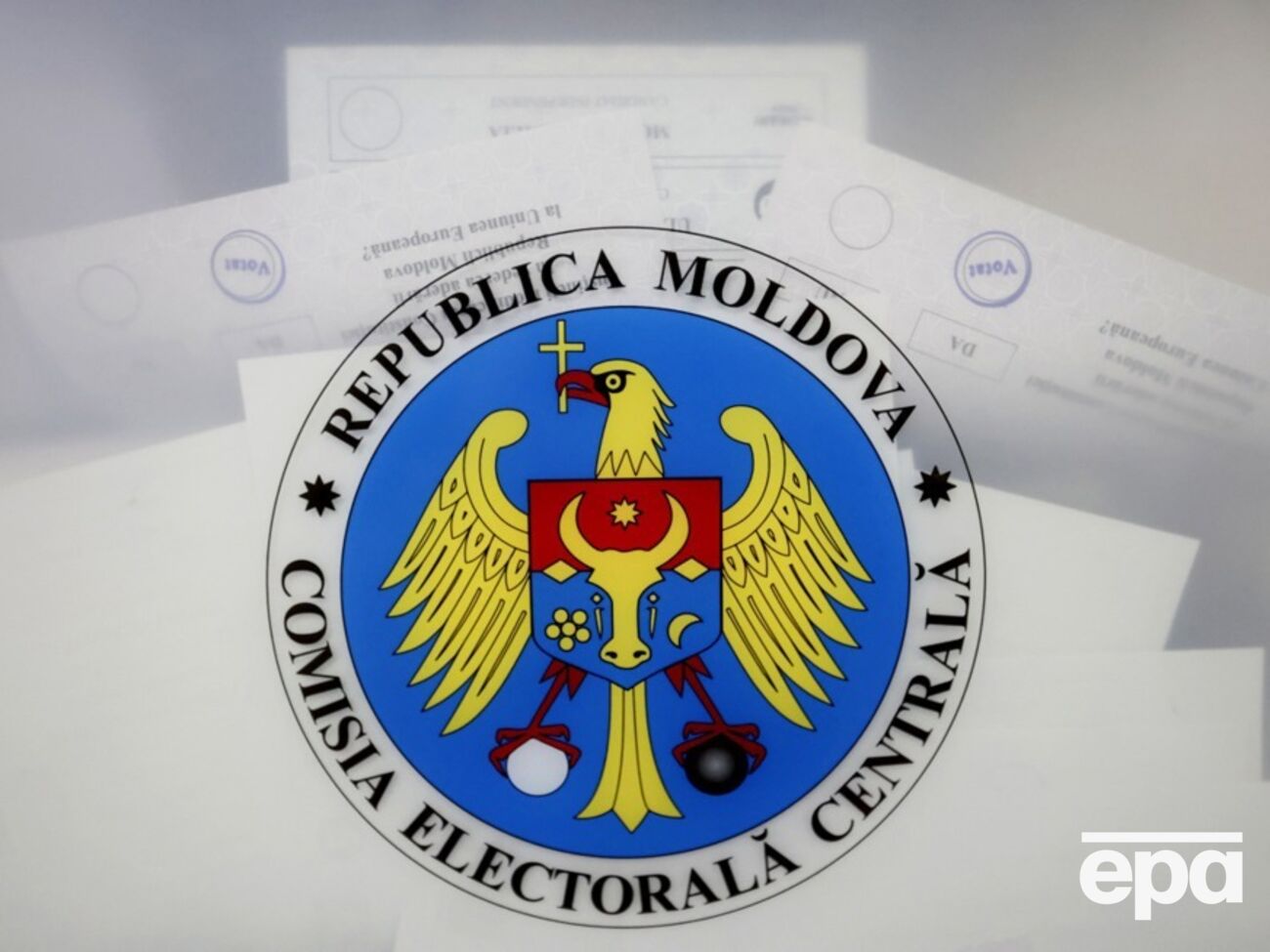 Молдаване голосуют с 7.00