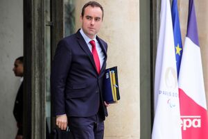 Лекорню назвав озброєння, яке Франція замовила для України коштом російських активів