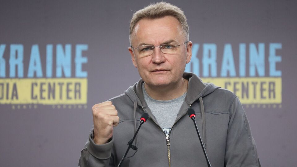 Садовий заявив, що 30 тис. львів'ян воюють на передовій