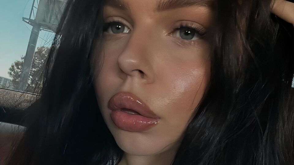 Злата Митчелл: Жизнь, которую я в 15 лет создала для себя по эту сторону океана