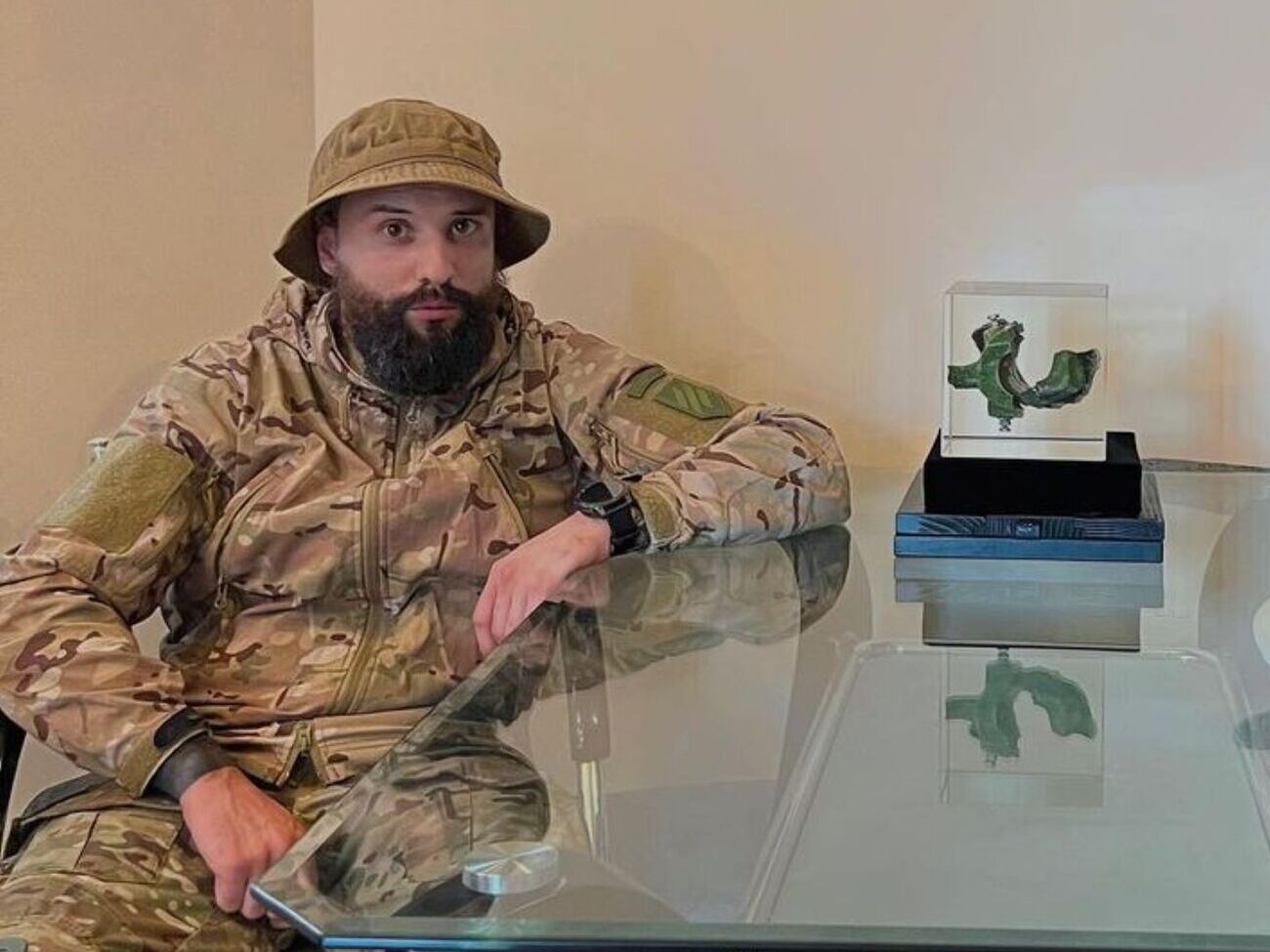 Розовий у березні 2024 року дістав поранення на фронті