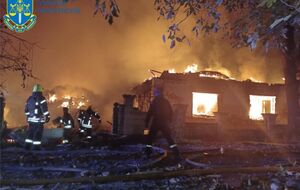 Дрон влучив у житловий квартал у Сумах