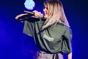 19 жовтня Kola в день свого 32-річчя виступила з першим концертом у Палаці спорту