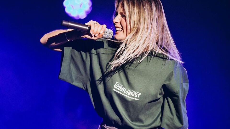 19 жовтня Kola в день свого 32-річчя виступила з першим концертом у Палаці спорту