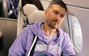 Усик призвал подписчиков подписываться на него в TikTok