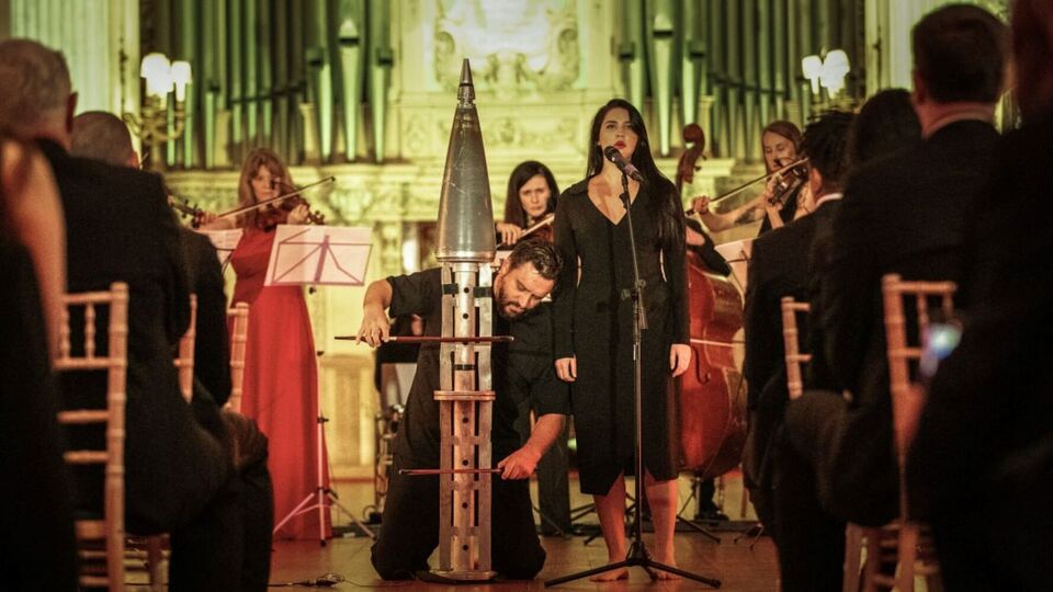 За словами Григоріва, "за виняткових обставин ракета стала музичним інструментом", і гра на ній перетворилася на "ритуал очищення"