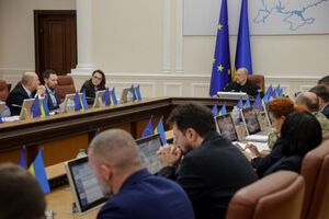Ранее Кабмин поручил проверить бронирование работников "критически важных предприятий"