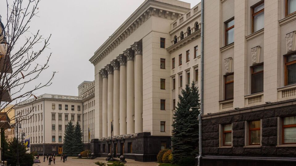 Бізнес закликав президента відновити бронювання персоналу критичних підприємств, зокрема з використанням "Дії"