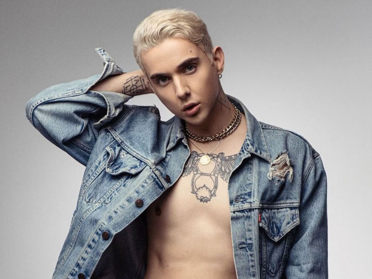 Melovin: Вона – дівчина, у яку я був закоханий тривалий час у дитинстві