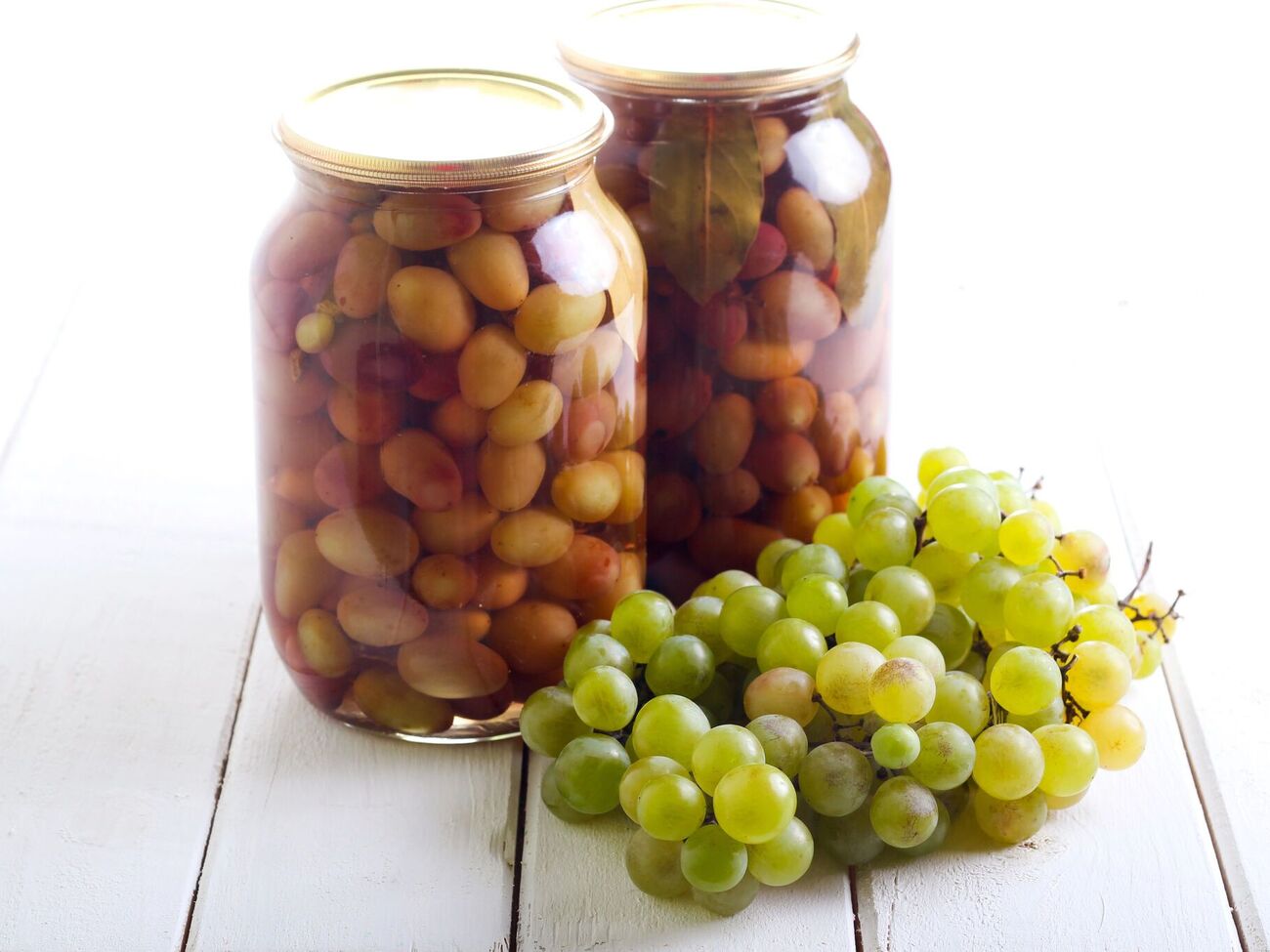 Для маринованного винограда лучше использовать сорта без косточек