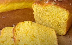 Випікайте хліб приблизно 40 хвилин за температури +170 °C