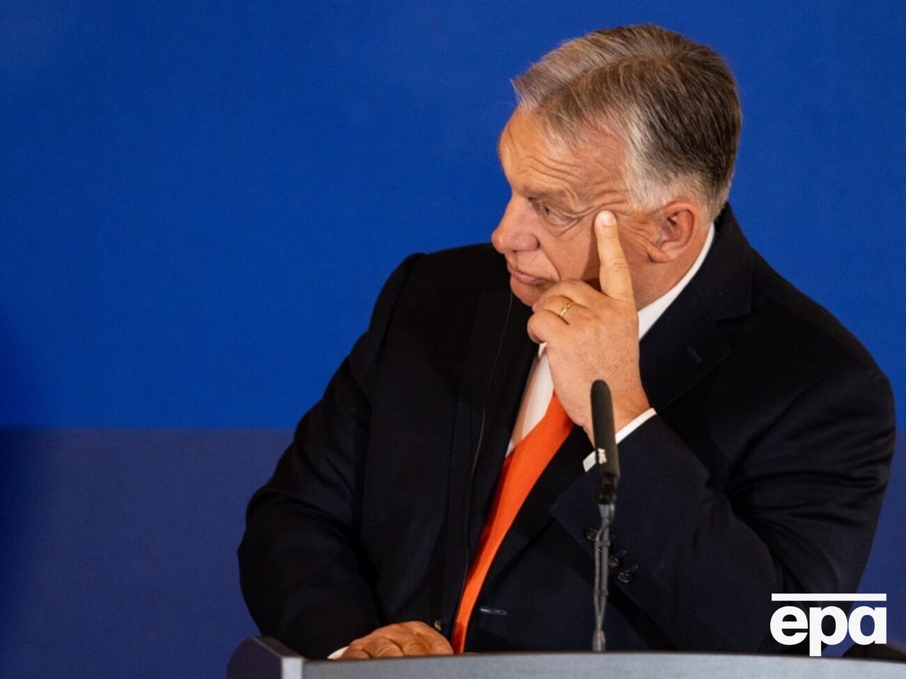 Партия Орбана уступила лидерство в соцопросах оппозиции